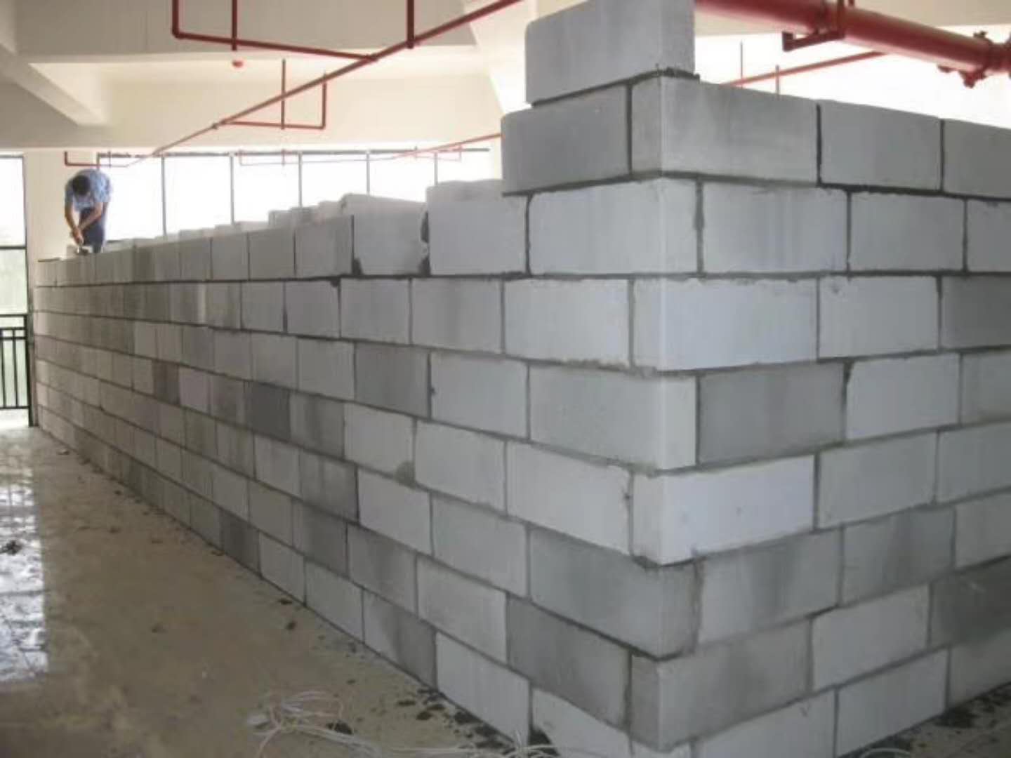 保山蒸压加气混凝土砌块承重墙静力和抗震性能的研究